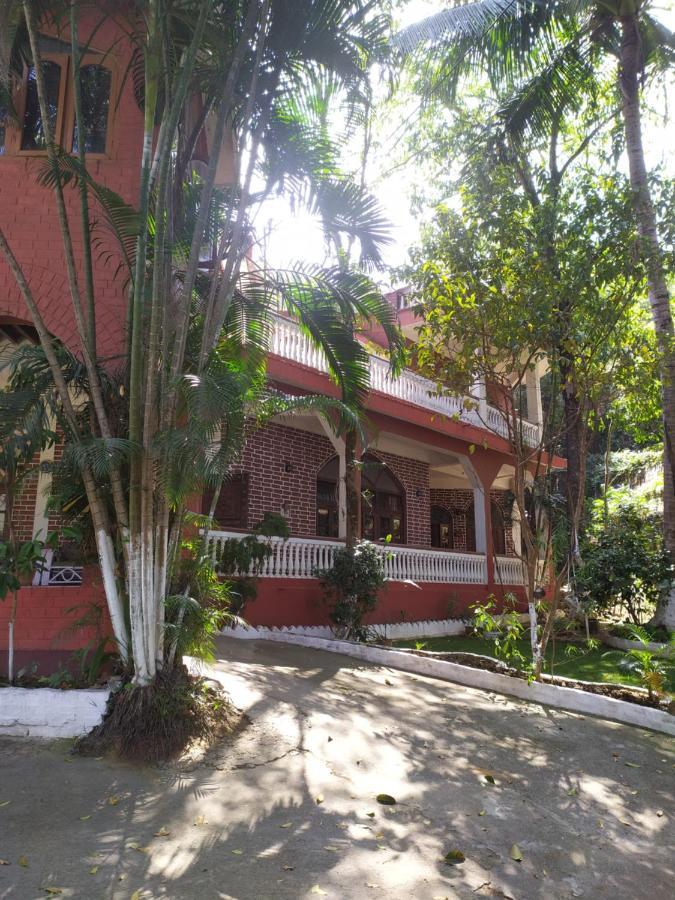 Hilltop Lodge Guwahati Exterior photo